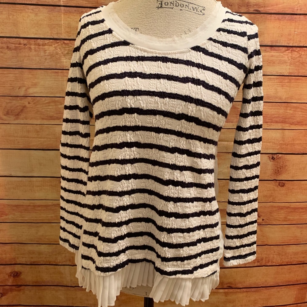 Black and white top